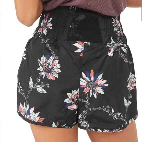 FP Movement - "The Way Home" shorts - Picture 3 of 3